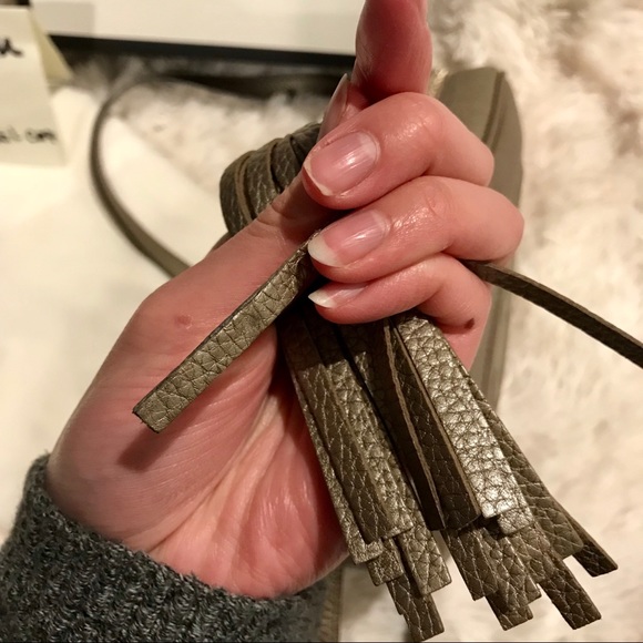 GUCCI SOHO DISCO CROSSBODY BAG GOLDEN BEIGE GOLD - Picture 7 of 8